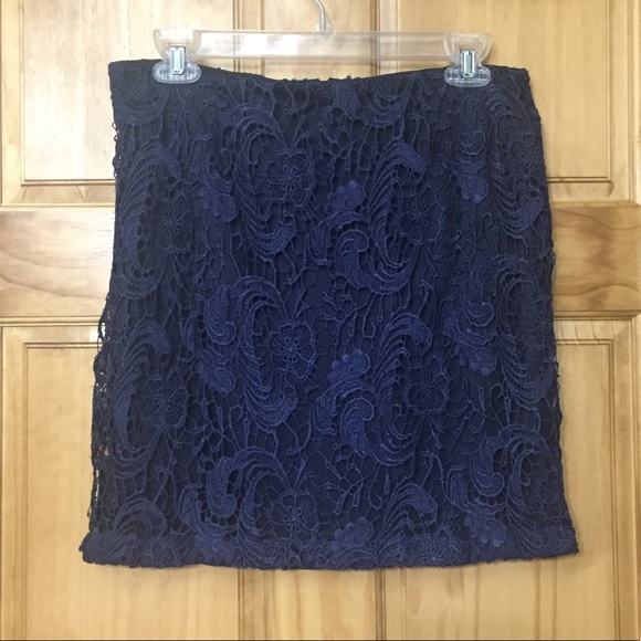 Forever 21 Dresses & Skirts - Forever 21 Lace Skirt Large